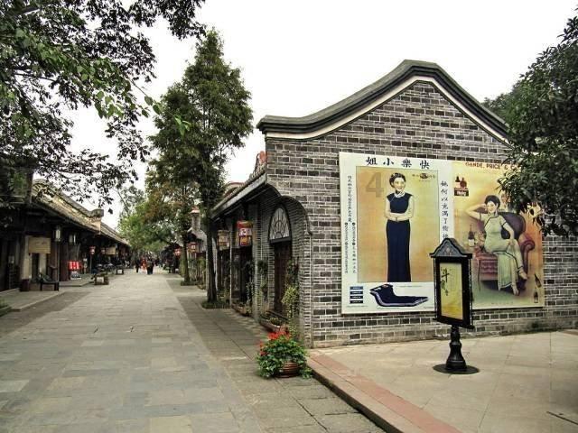 擦皮鞋时，滴上一滴醋，为什么皮鞋会看起来光亮持久？游戏画面